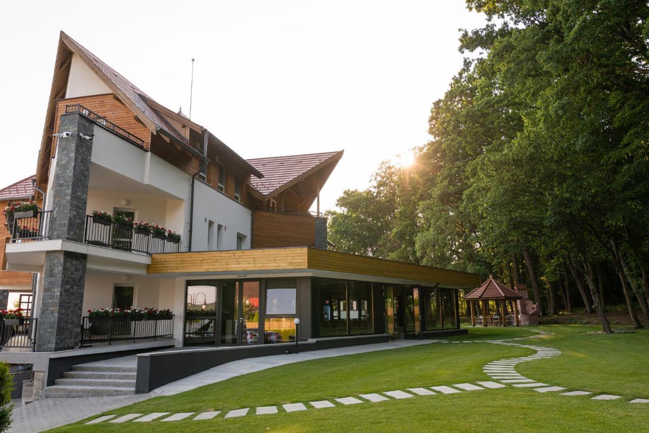 Panorama Boutique Hotel Sfantu Gheorghe  ภายนอก รูปภาพ