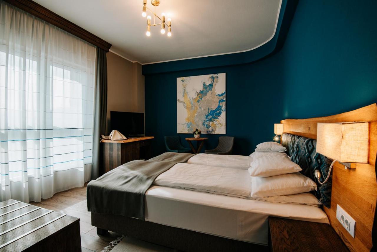 Panorama Boutique Hotel Sfantu Gheorghe  ภายนอก รูปภาพ