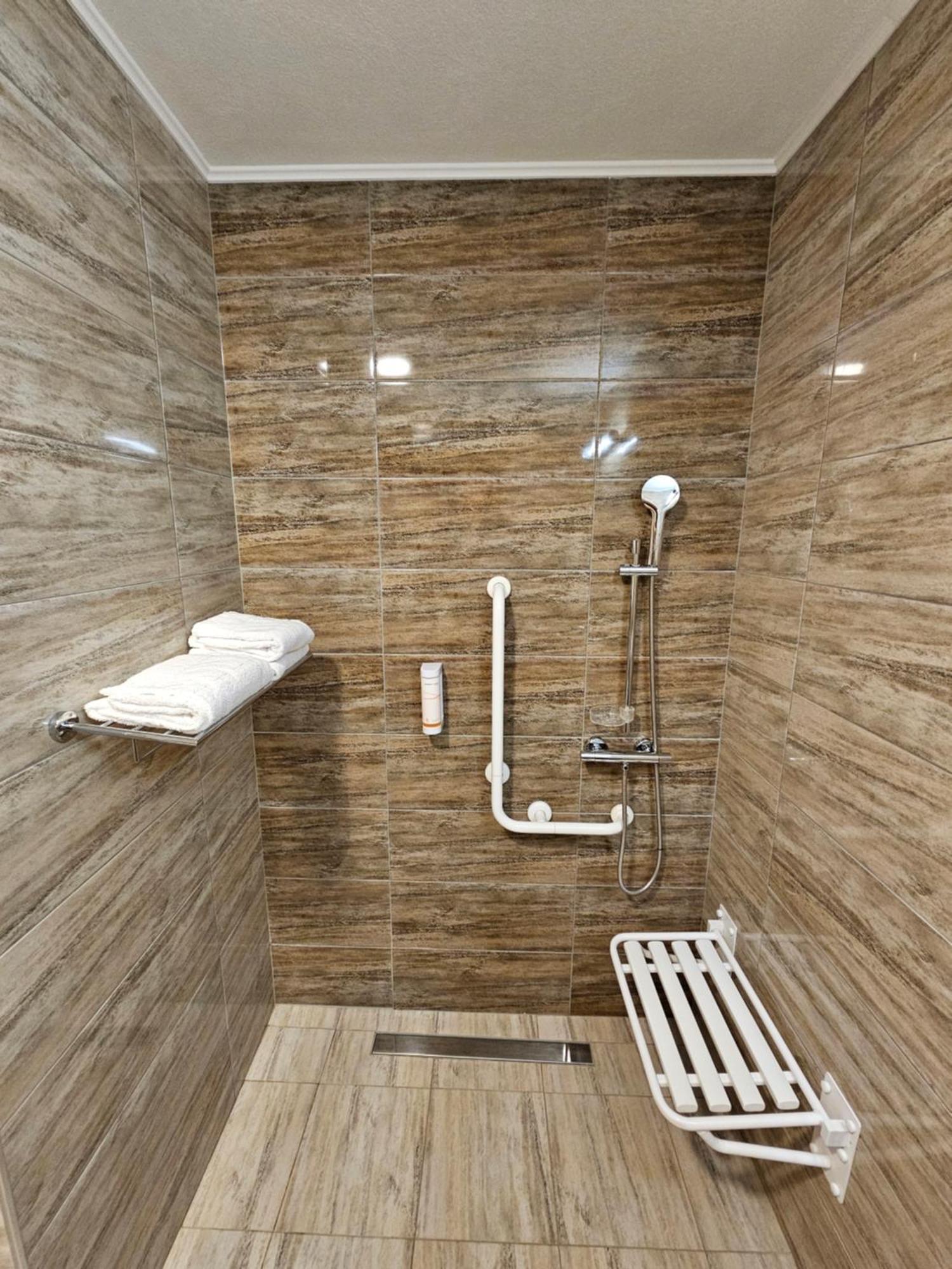 Panorama Boutique Hotel Sfantu Gheorghe  ภายนอก รูปภาพ