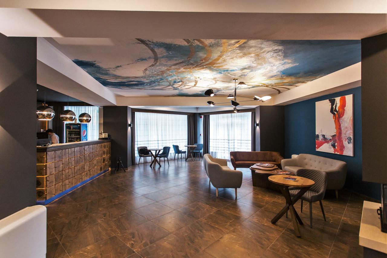 Panorama Boutique Hotel Sfantu Gheorghe  ภายนอก รูปภาพ