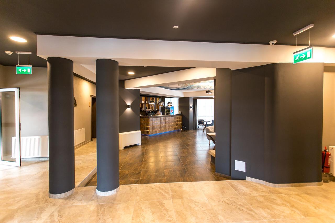 Panorama Boutique Hotel Sfantu Gheorghe  ภายนอก รูปภาพ