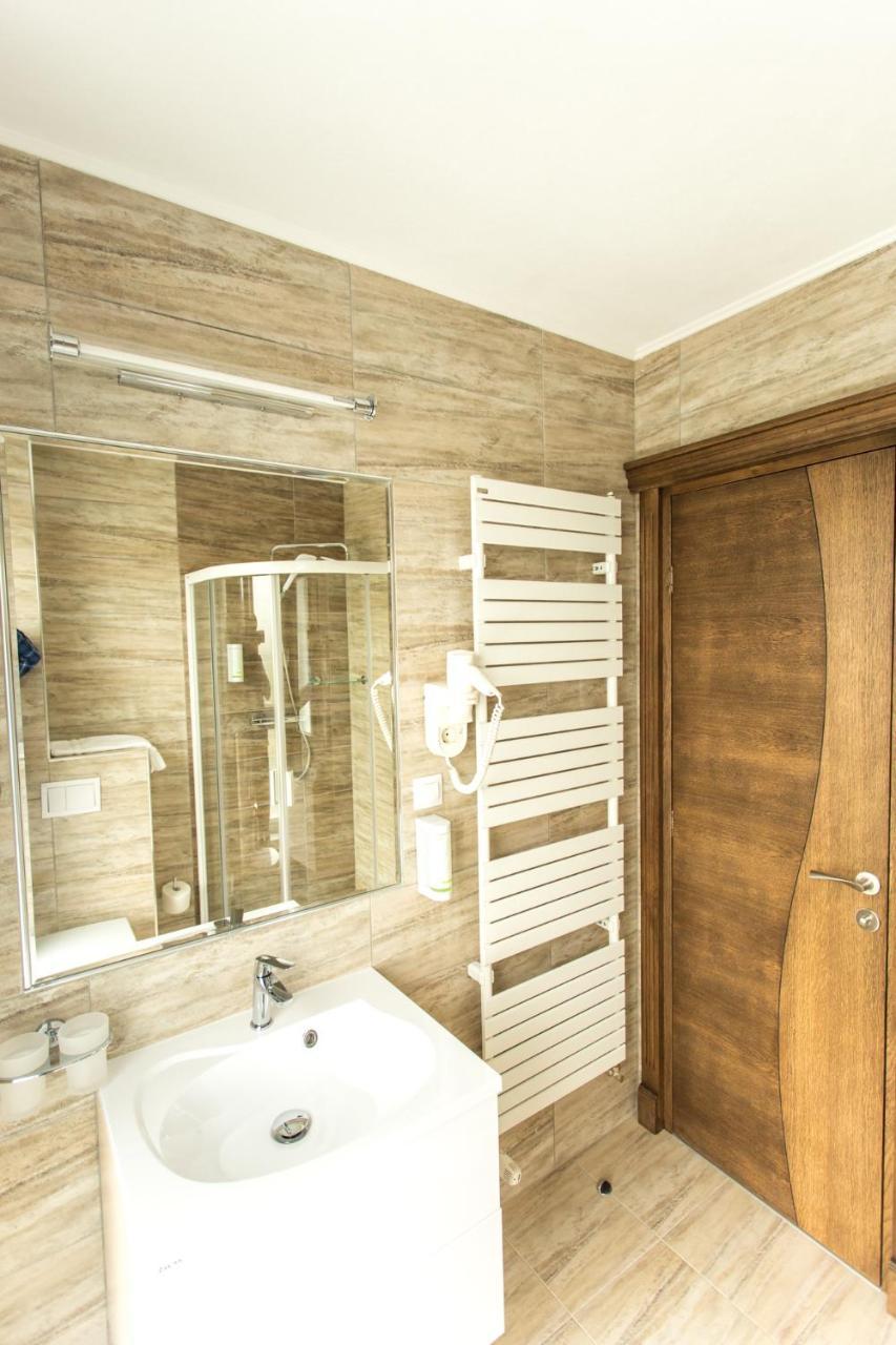 Panorama Boutique Hotel Sfantu Gheorghe  ภายนอก รูปภาพ