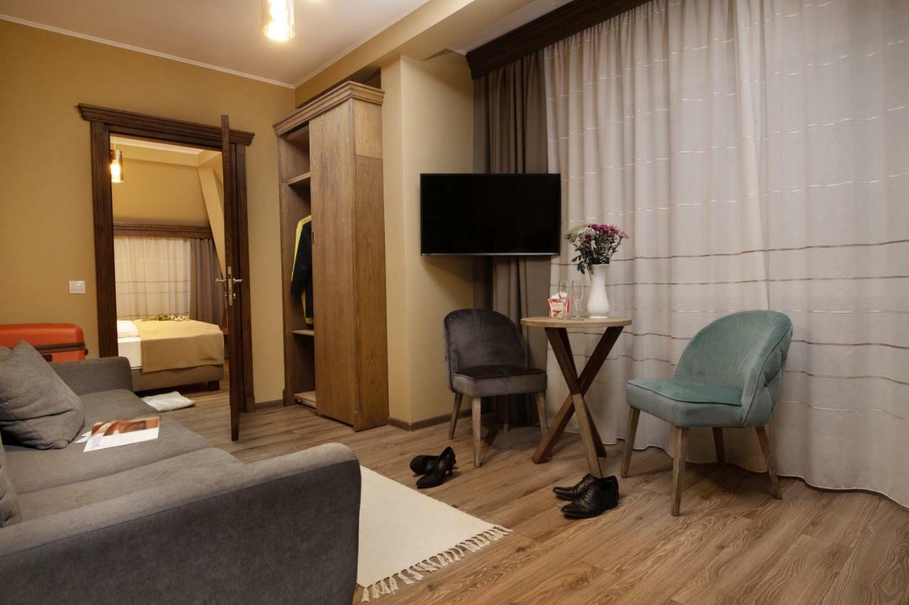 Panorama Boutique Hotel Sfantu Gheorghe  ภายนอก รูปภาพ